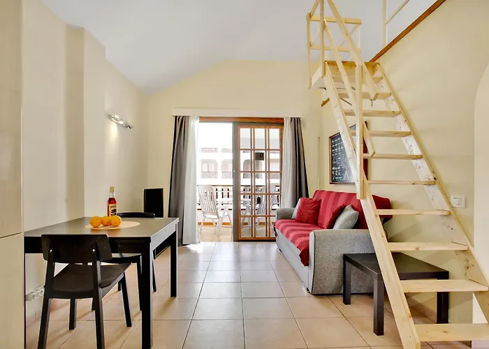 2 Bedroom Diamantes In Cristianos * Los Cristianos (Tenerife)
